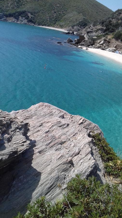 Moka Evia Island Hotell Akhladherí Eksteriør bilde